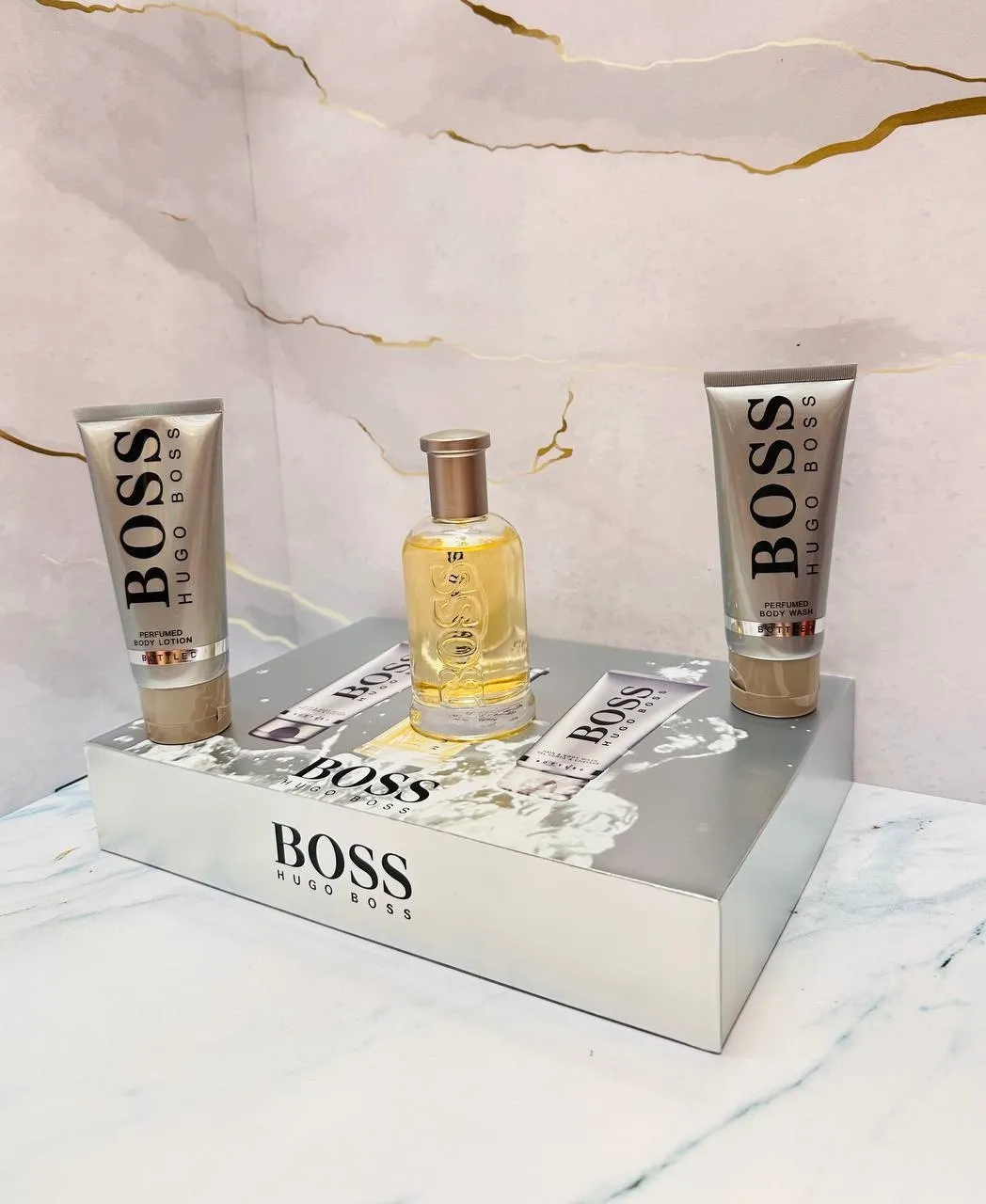 Набор Hugo Boss 3 по 100 ml (шампунь+крем для тела+парфюм) 4