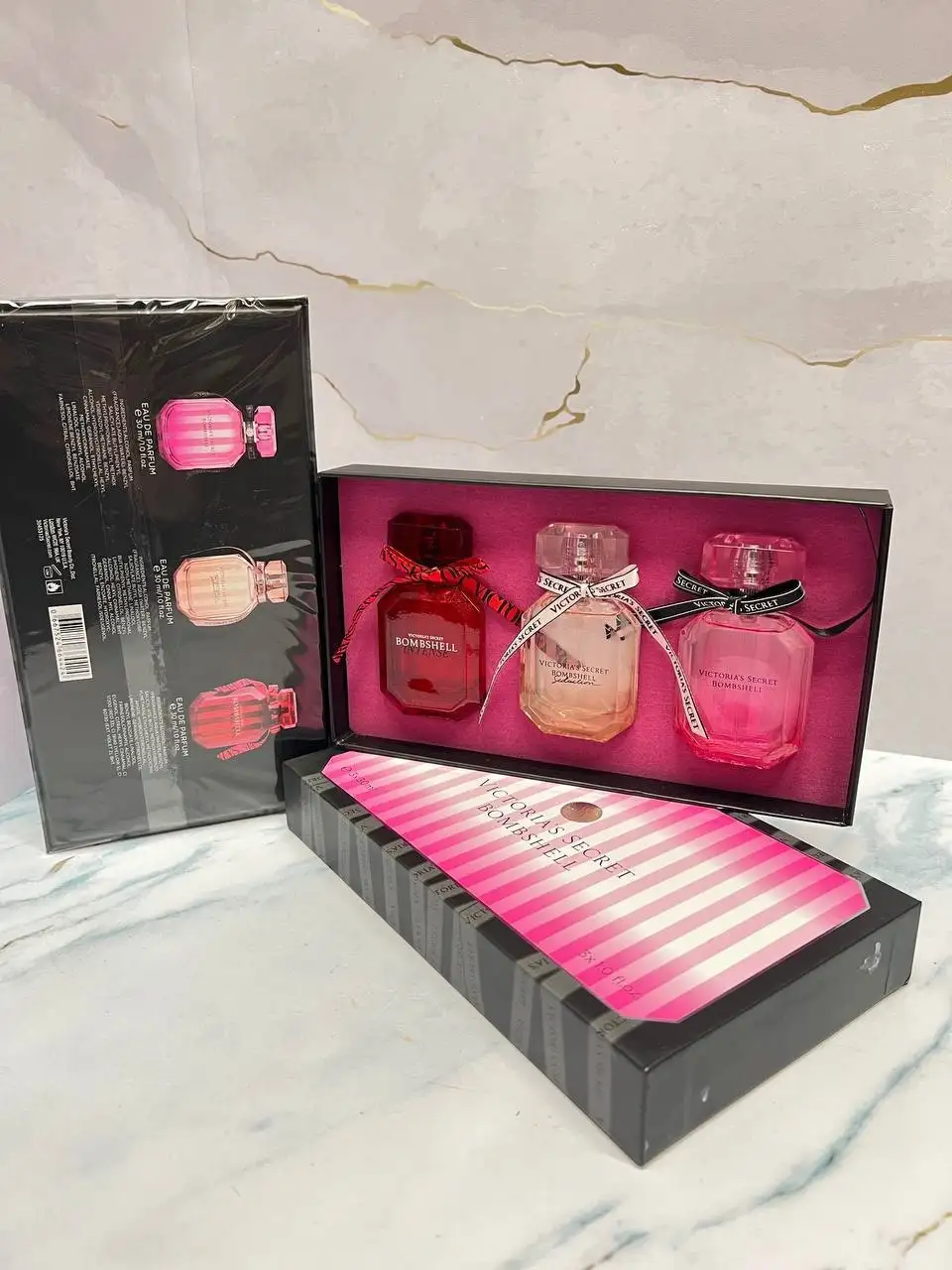 Женский подарочный набор Victorias Secret Bombshell 3 по 30 мл9594