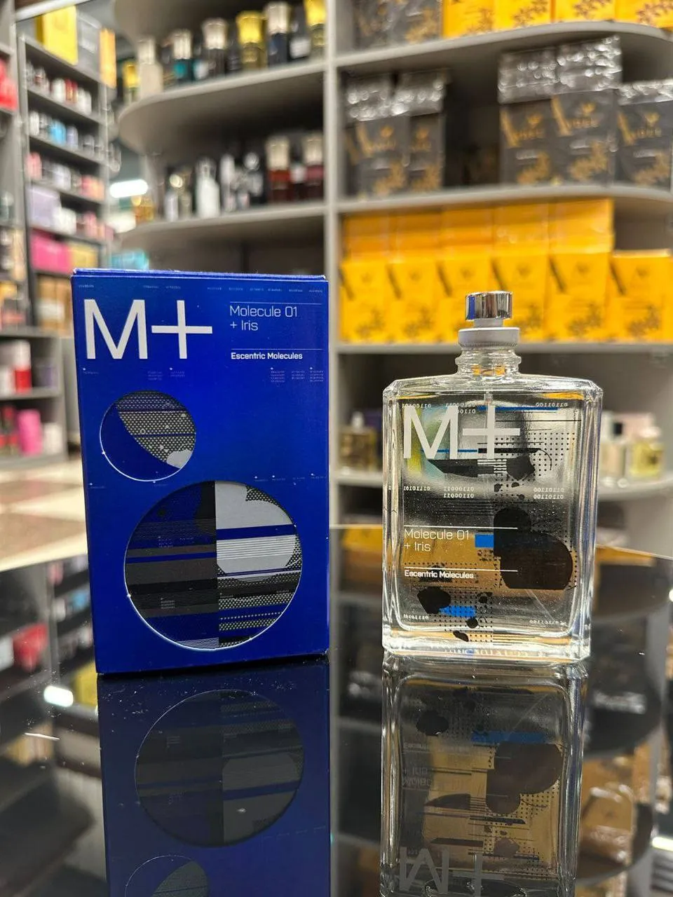 Escentric Molecules Molecule 01 + Iris 100 мл 1