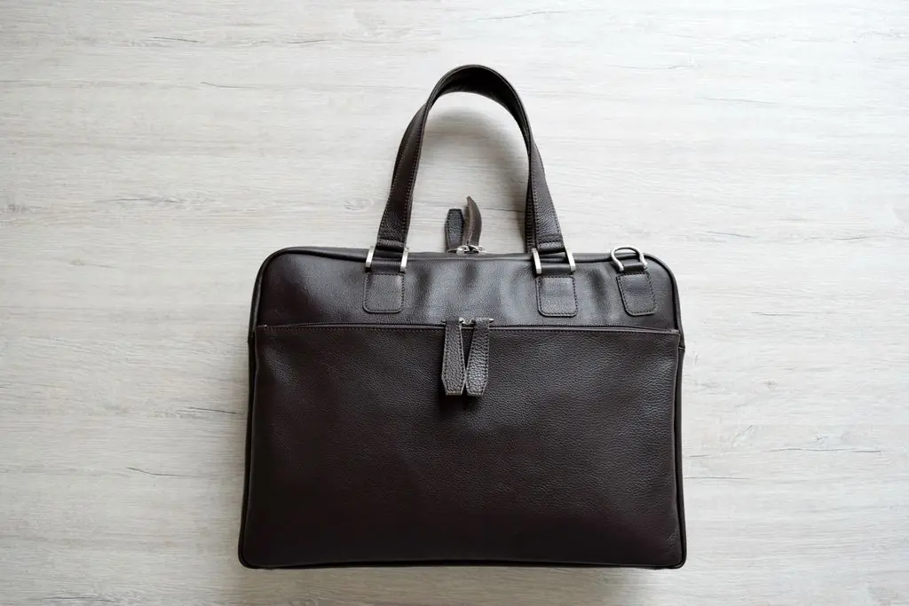 Сумка чрез плечо MODEL E 4